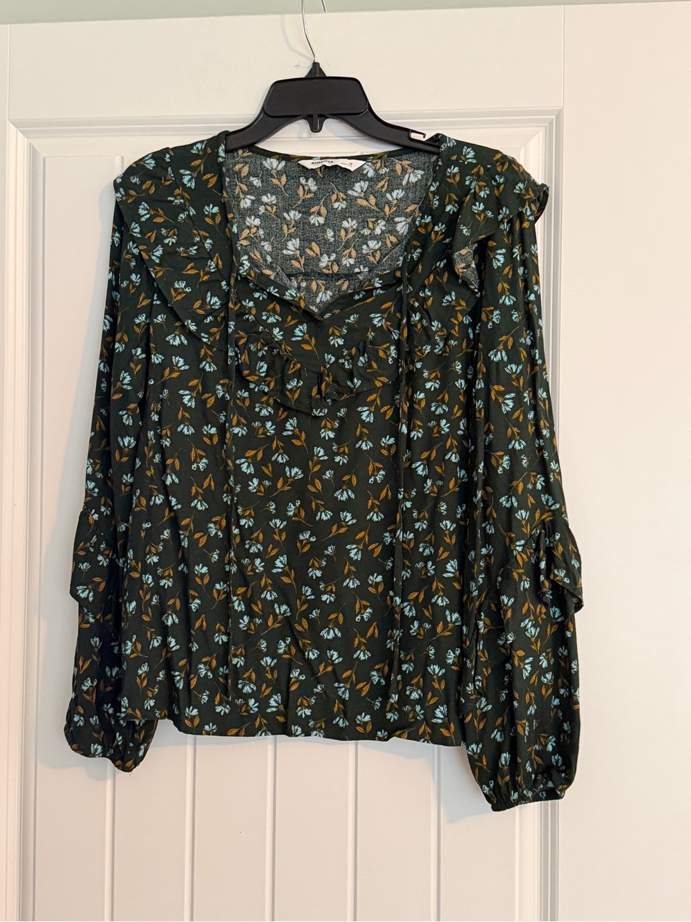 Sonoma Dark Green Floral Ruffle Blouse Size Medium